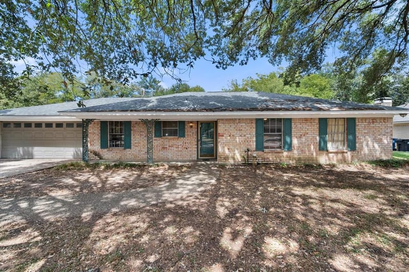 316 Fairmont Avenue, Corsicana TX 75110 - Photo 2