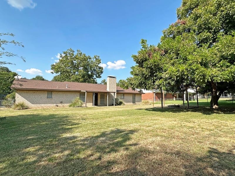 806 Humphrey Street, Athens TX 75751 - Photo 17