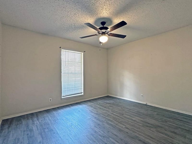 806 Humphrey Street, Athens TX 75751 - Photo 10