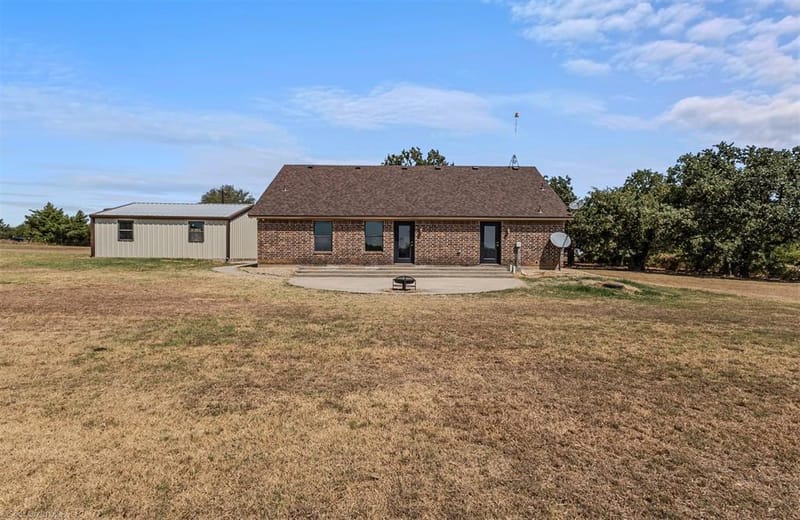 122 County Road 1380, Alvord TX 76225 - Photo 3