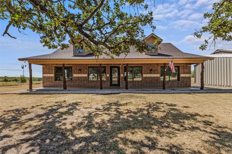 122 County Road 1380, Alvord TX 76225