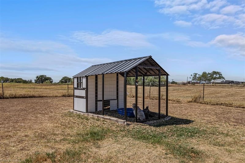 122 County Road 1380, Alvord TX 76225 - Photo 5