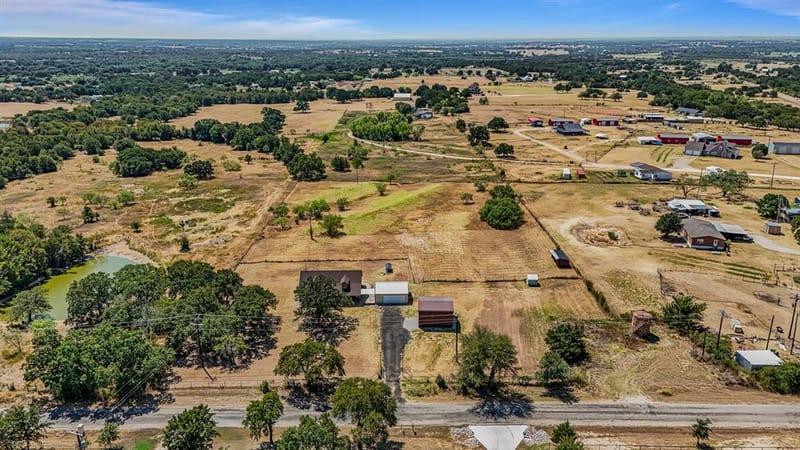 122 County Road 1380, Alvord TX 76225 - Photo 35
