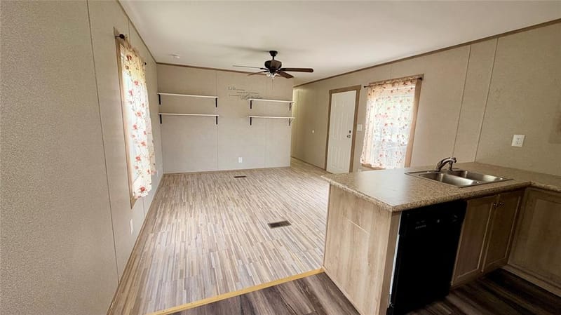 2804 Cedarhill Street, Granbury TX 76048 - Photo 8