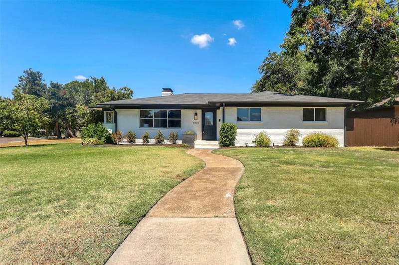 3303 Lockmoor Lane, Dallas TX 75220 - Photo 2