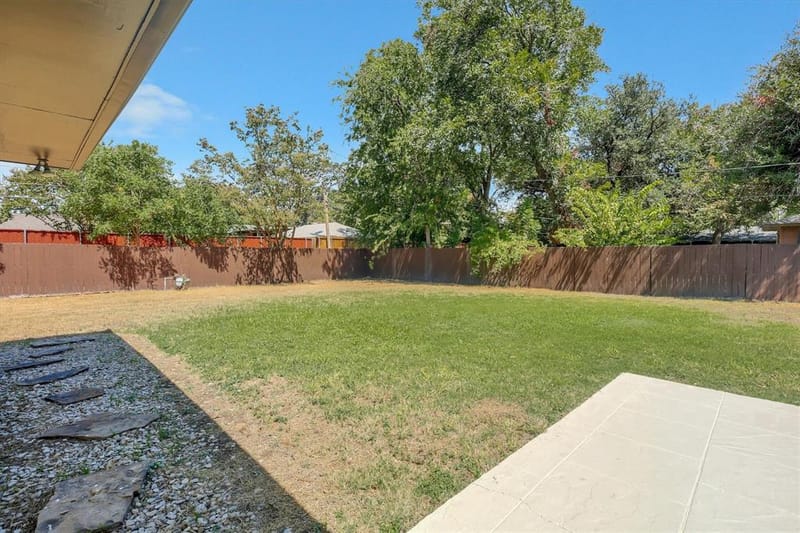 3303 Lockmoor Lane, Dallas TX 75220 - Photo 36