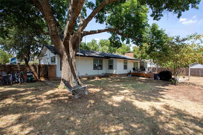 1132 W 8th Street, McGregor TX 76657 - Photo 26