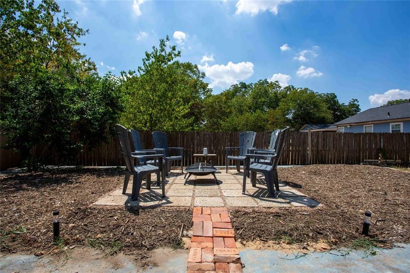 1132 W 8th Street, McGregor TX 76657 - Photo 24