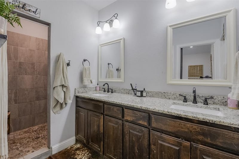 161 Laurie Lane, Waxahachie TX 75165 - Photo 21