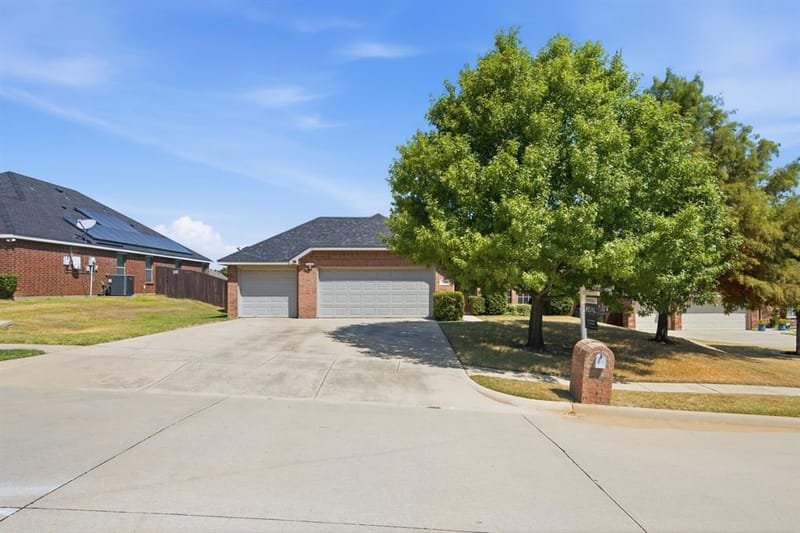 513 Northbrook Avenue, Oak Point TX 75068 - Photo 2