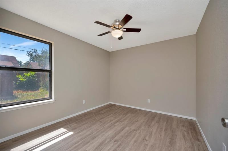 4210 Meadow Park Drive, Arlington TX 76017 - Photo 23
