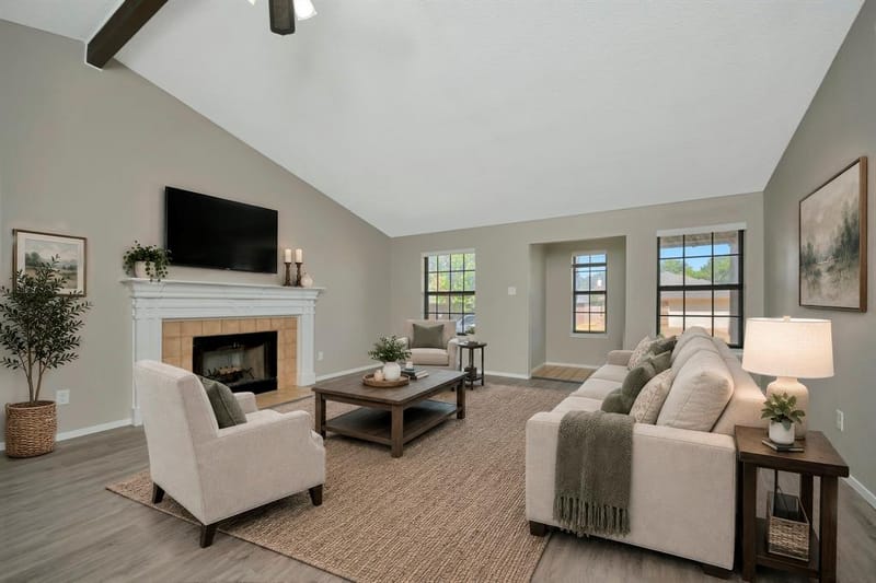4210 Meadow Park Drive, Arlington TX 76017 - Photo 2