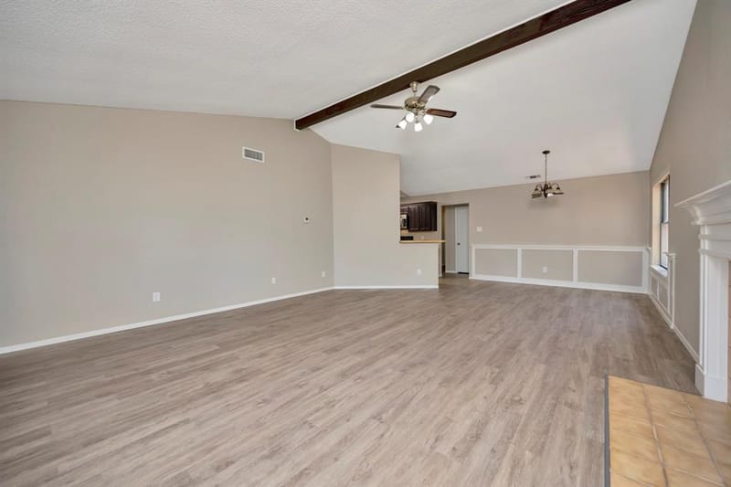 4210 Meadow Park Drive, Arlington TX 76017 - Photo 6