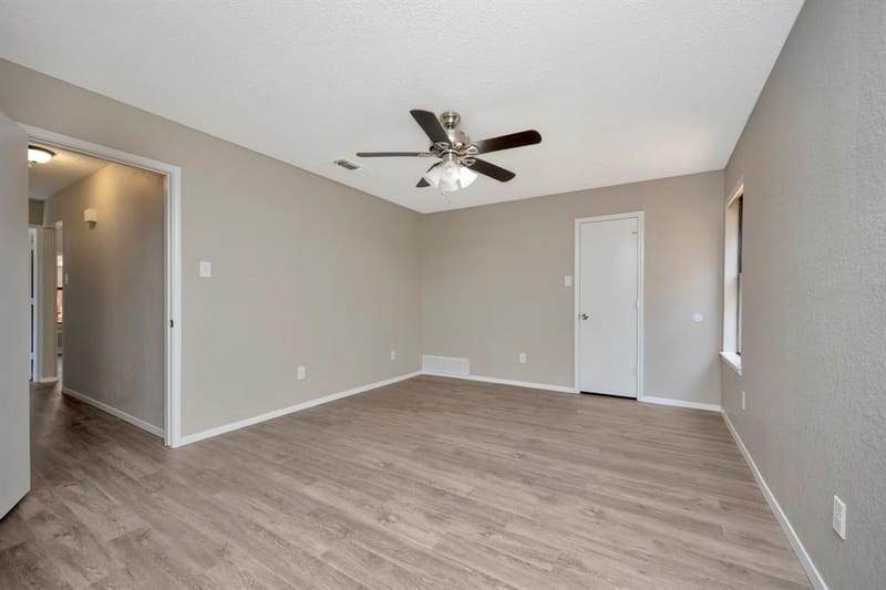 4210 Meadow Park Drive, Arlington TX 76017 - Photo 16