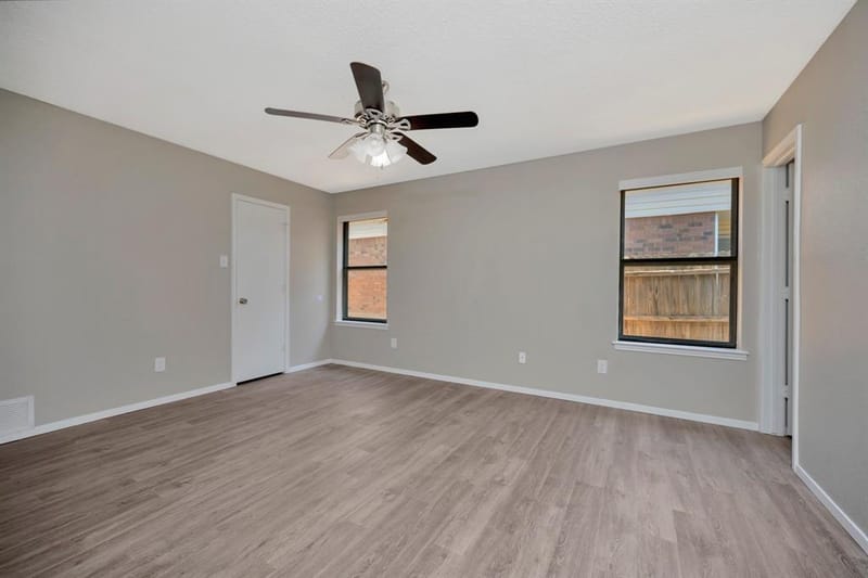 4210 Meadow Park Drive, Arlington TX 76017 - Photo 15