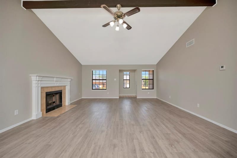 4210 Meadow Park Drive, Arlington TX 76017 - Photo 4