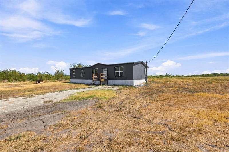 3208 NE County Rd 0200, Powell TX 75153 - Photo 3