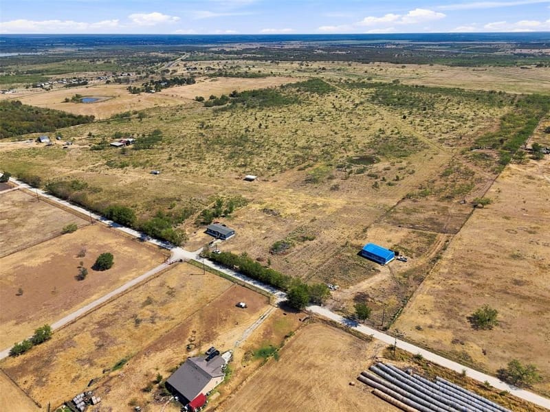 3208 NE County Rd 0200, Powell TX 75153 - Photo 25