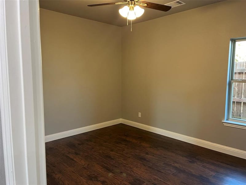 4340 M Avenue, Fort Worth TX 76105 - Photo 10
