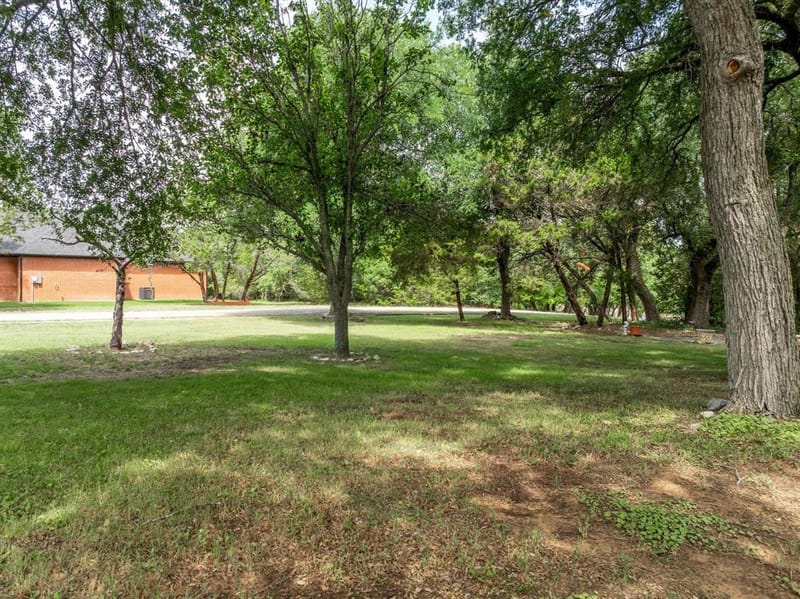 45145 Fringewood Drive, Whitney TX 76692 - Photo 38