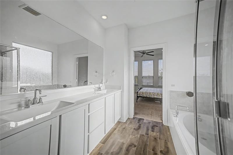 10011 Sovereign Drive, Frisco TX 75035 - Photo 27