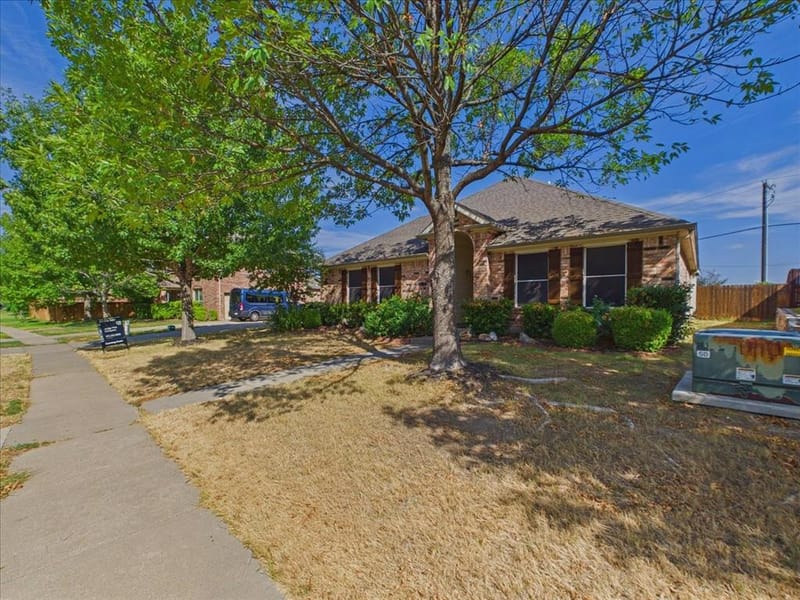 613 Quail Hollow Drive, Midlothian TX 76065 - Photo 7