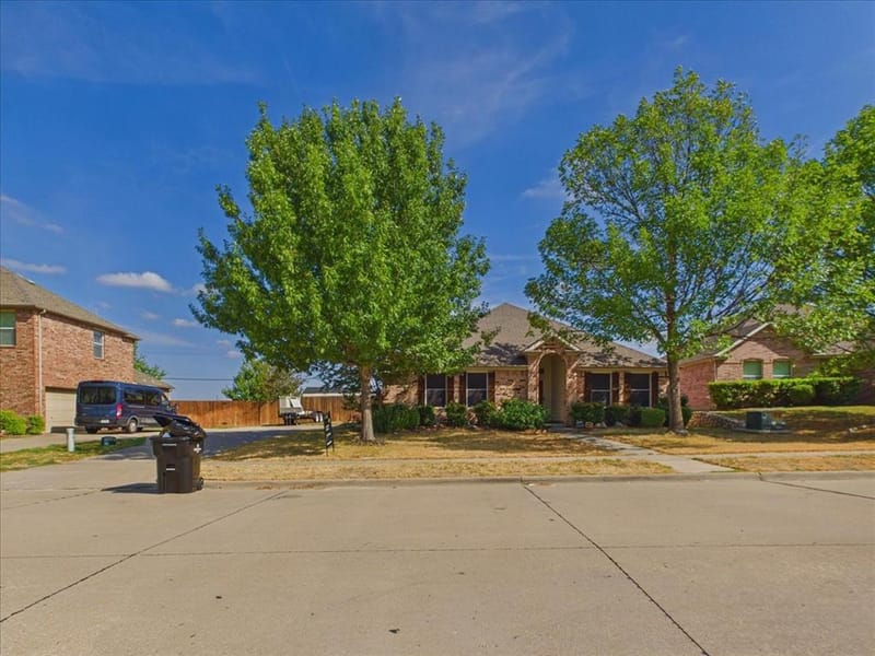 613 Quail Hollow Drive, Midlothian TX 76065 - Photo 9