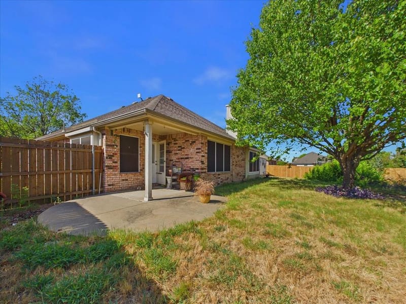 613 Quail Hollow Drive, Midlothian TX 76065 - Photo 10