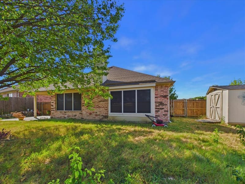 613 Quail Hollow Drive, Midlothian TX 76065 - Photo 11