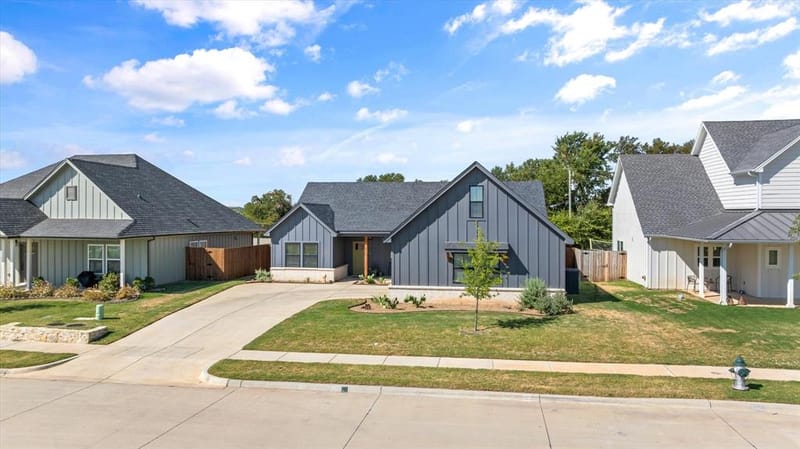 2040 Salina Circle, Granbury TX 76048 - Photo 28