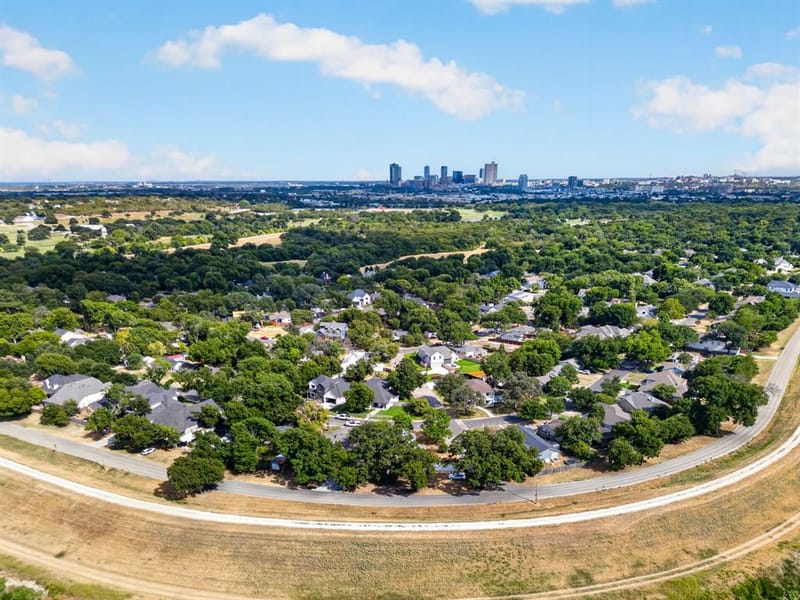 3837 Englewood Lane, Fort Worth TX 76107 - Photo 37