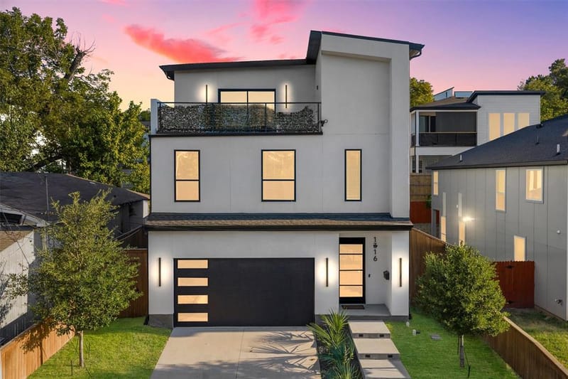 1316 Valley Street, Dallas TX 75203