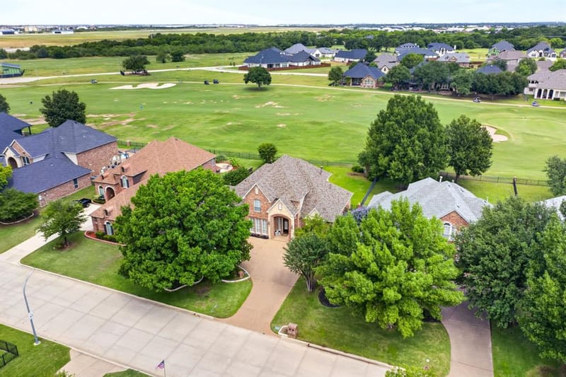 865 Thomas Crossing Drive, Fort Worth TX 76028 - Photo 4