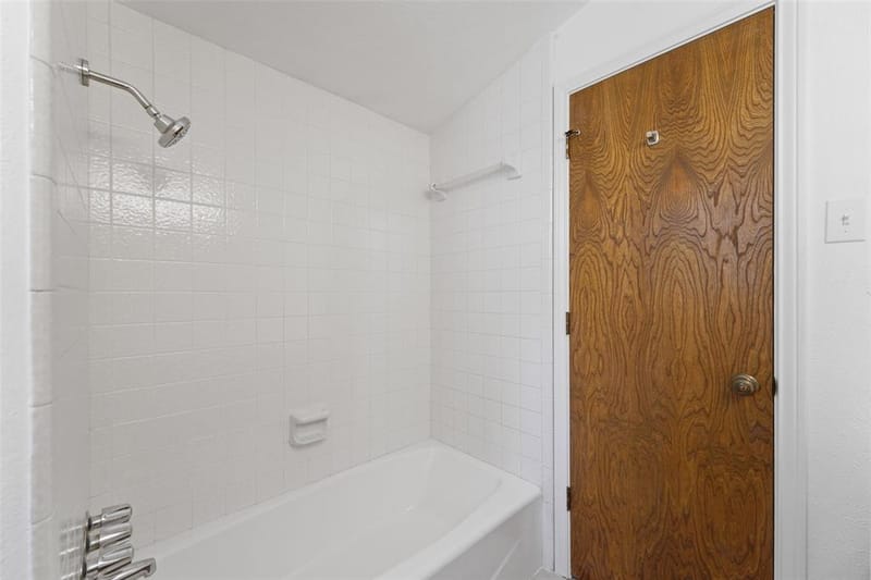 336 Woodbrook Drive, DeSoto TX 75115 - Photo 23