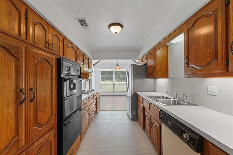 336 Woodbrook Drive, DeSoto TX 75115 - Photo 13