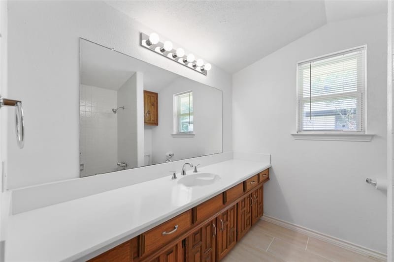 336 Woodbrook Drive, DeSoto TX 75115 - Photo 22