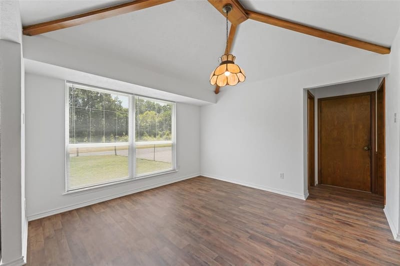 336 Woodbrook Drive, DeSoto TX 75115 - Photo 10