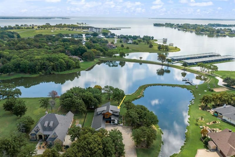 708 Clear Water Court, Corsicana TX 75109 - Photo 2
