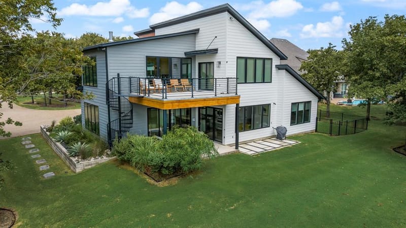 708 Clear Water Court, Corsicana TX 75109 - Photo 3