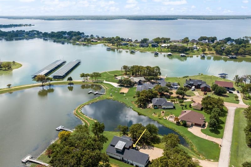 708 Clear Water Court, Corsicana TX 75109 - Photo 40