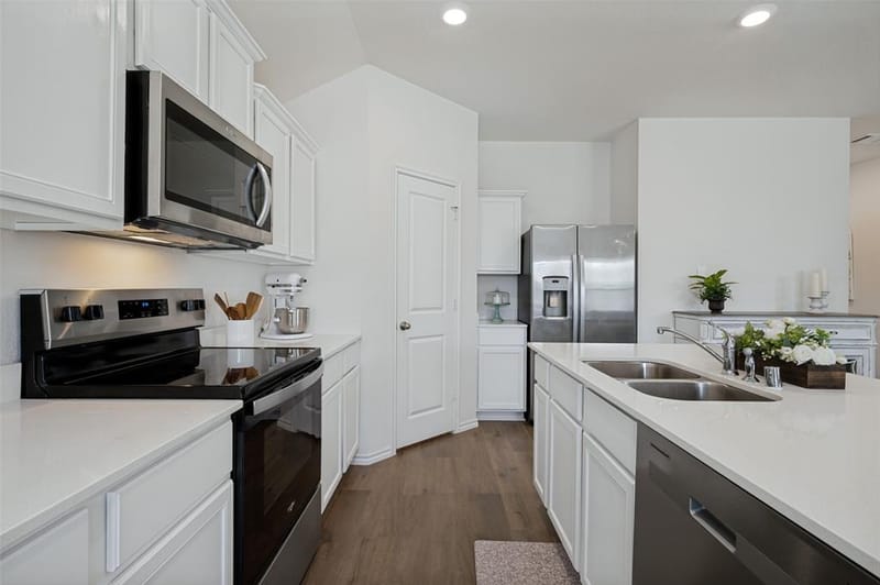 13044 Dawson Drive, Providence Village TX 76227 - Photo 12