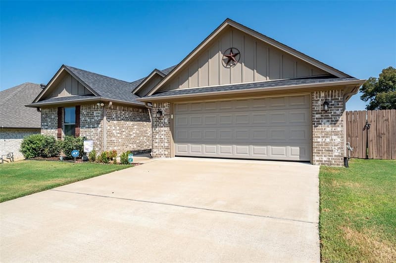 12764 Meadowbrook, Tyler TX 75709 - Photo 2