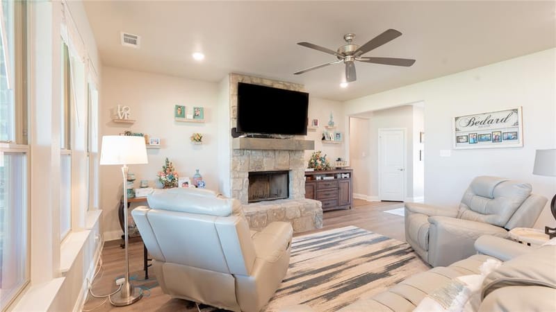 1215 Sanger, Springtown TX 76082 - Photo 11