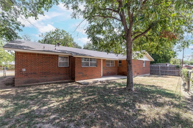 2103 16th Street, Brownwood TX 76801 - Photo 23