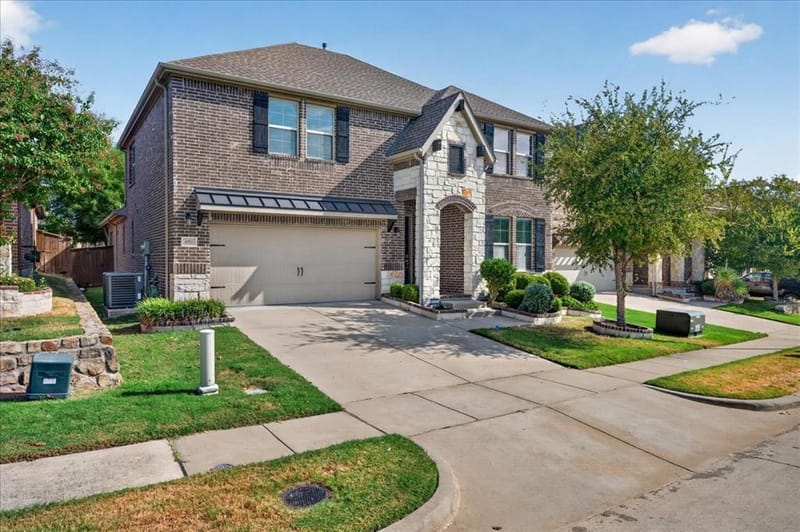 8712 Mccutchins Drive, McKinney TX 75070 - Photo 2