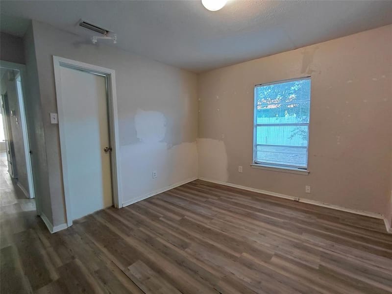 2909 Wood Thrush Street, Grand Prairie TX 75052 - Photo 8