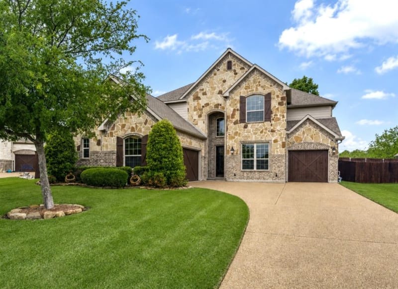 10002 Edgeway Circle, Rowlett TX 75089