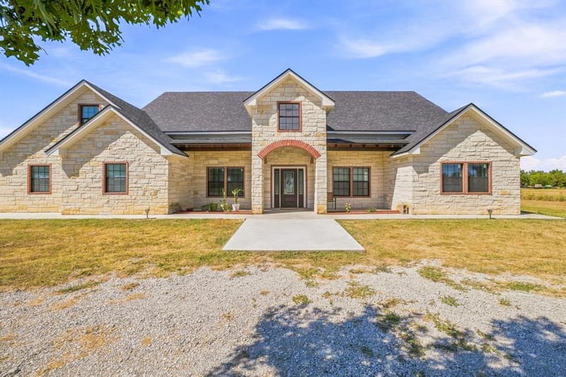 1630 County Road 262, Stephenville TX 76401 - Photo 3