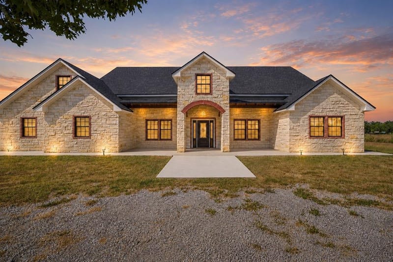 1630 County Road 262, Stephenville TX 76401