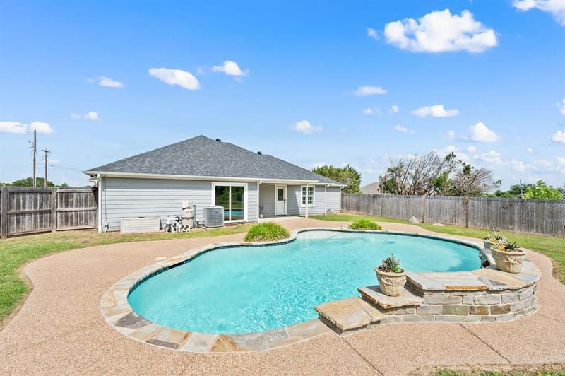 4000 Goliad Drive, Granbury TX 76048 - Photo 23